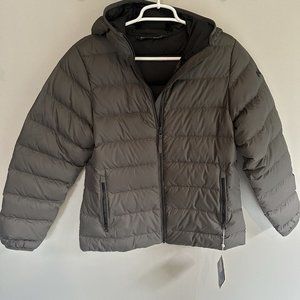 Helly Hansen Svalbard Down Puffy Jacket NWT Women’s Large